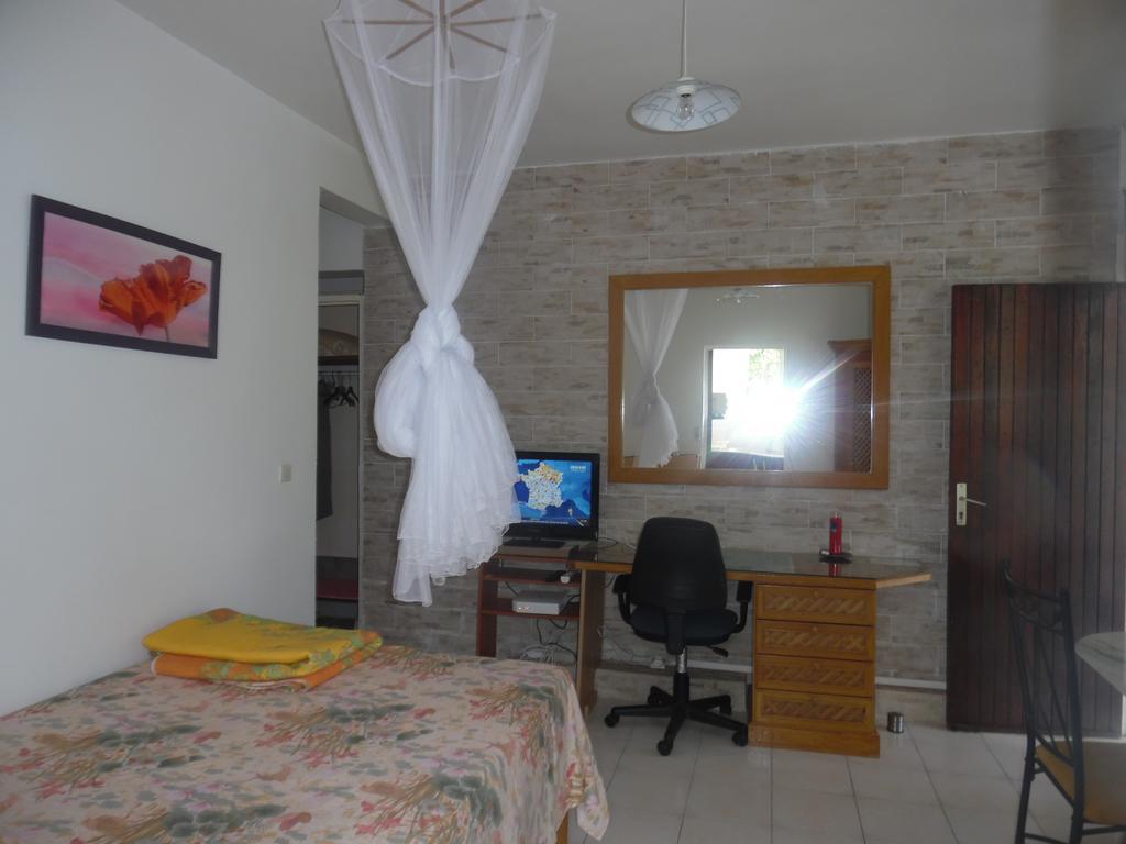 Studio Les Moulins Saint Francois Exterior photo
